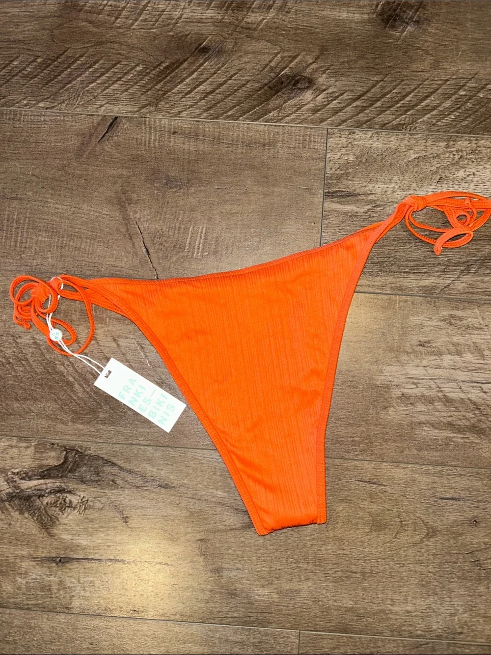 FRANKIES BIKINIS 